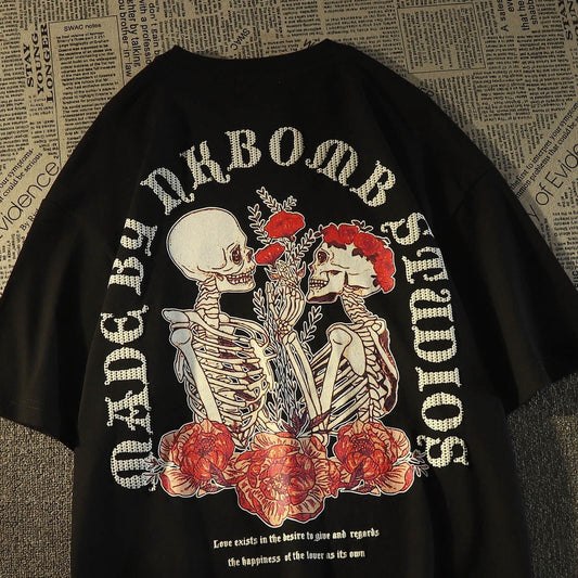 Skull In Love & Roses Baskılı Siyah T-Shirt