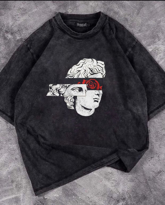 Statue Rose Baskılı Yıkamalı T-Shirt